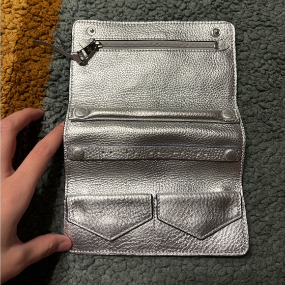 tory burch jewelry wallet - Picture 4 of 6